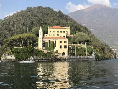 Al Molo 5 - Lake Front Suites and Apartments Hotel in zona Ponte Azzone Visconti