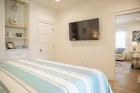 Mother's Place - perfect location in Ocean Springs. Walk to downtown & beach! Walter Anderson Museum of Art 주변 호텔