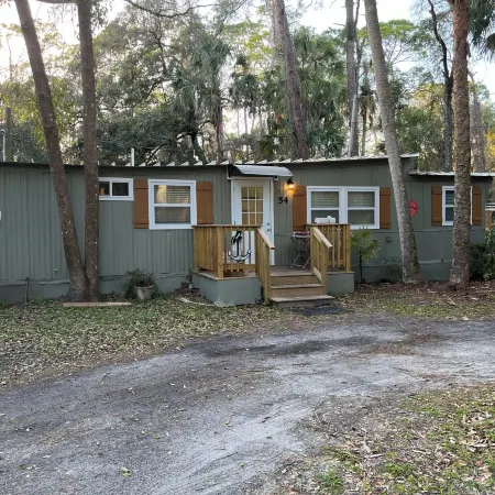 Nature Coast Inn and Cottages
