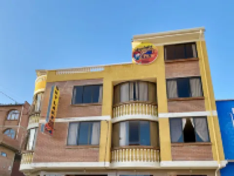 Skylake B&B Hostel マンコ・カパクのホテル