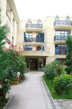 Deluxe Hotel Ganja Отели в г. Гянджа