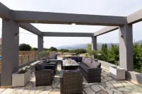 Tselepis Villa at Lakithra