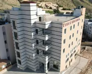 Petra Icon Hotel  호텔