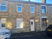 Beautiful 2-Bed House in Bridgend Hotels near St John's Medieval House