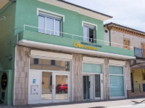 ห้องพัก แอนด์ เบรกฟาสต์ เซนทราเล โรงแรมในFabriano