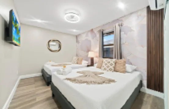Grand Lux Villa /Heated Pool/Spa/Game Fun/Nr Beach