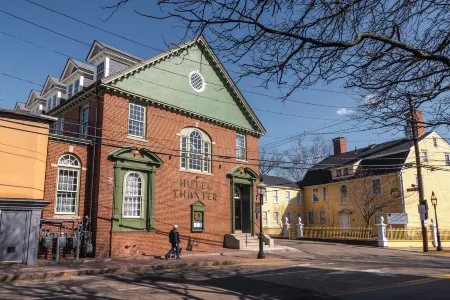 Hotel Thaxter Отели рядом с достопримечательностью «St. John's Episcopal Church»