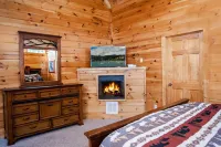 Mountain Retreat - Theater & Arcade - Hot Tubs