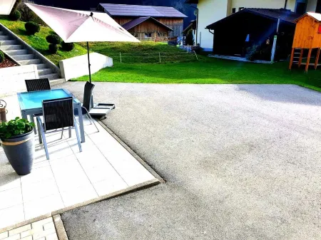 Sunny, quiet location with a view of the beautiful Montafon mountains