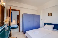 Aeolus villa with private pool, stunning sea views,  beach in 5min, Wifi Hotels in Makris Gialos