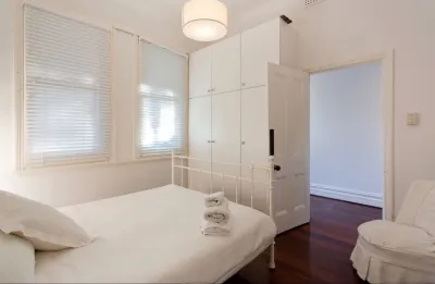 Gorgeous central Subiaco cottage - walk to Kings Park, cafes, restaurants, train Hotels near Japanese Restaurant Cheers