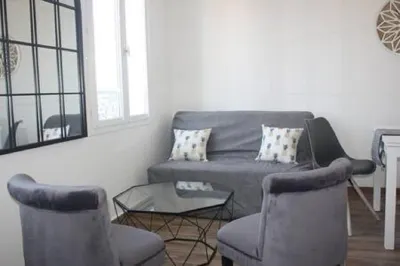 Cozy apartment, in the heart of the city, near parking, port, public garden