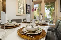 Luxury Legacy Resort Poolside 3BR 5-Star Villa, Mountain Views, 2 Primary Suites - 3-Star