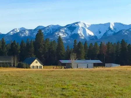 Guest house, Proctor Studios, at Stepping Stone Retreat