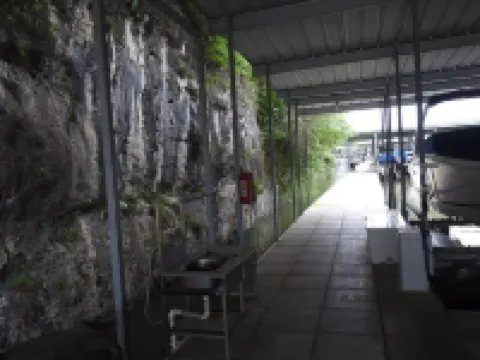 Welcome to our condo on the Lake! 拉塞爾酒店