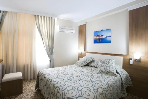 우유 룸 아다나 호텔