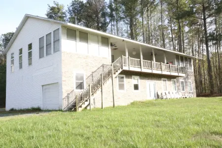 Relax at the Lake in This Beautiful Water Front Home!