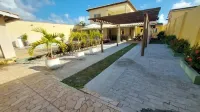 5 BEDROOM HOUSE WITH POOL