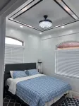 New Build Luxurious Modern Apartment With a Private Garage And a Covered Porch - balcony
