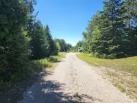 Quiet cabin close to everything, yet in the middle of nowhere<br>