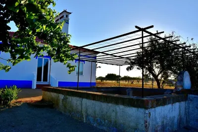 Mount White House Hotel in zona Ruinas do Castelo de Montemor-o-novo