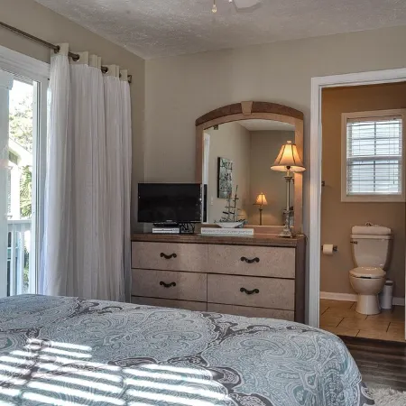 Feels like home! This spacious & cozy beach house is a short walk to the beach!