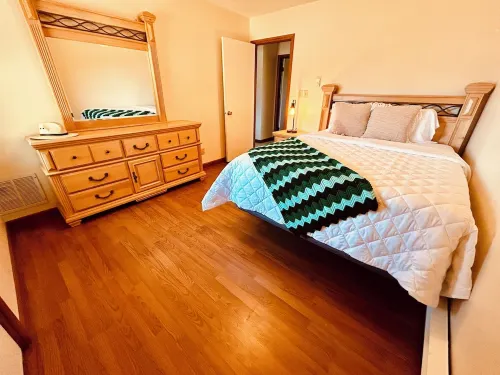 Family Home with Mountain Views