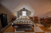 The Yellowstone House and Fisherman's Cabin Hotels in Pray