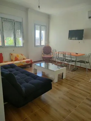 Un f 2 Bien Aménagé Pour vos Vacances et Passage à Annaba 안나바 호텔