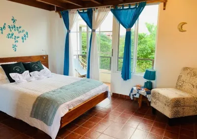 Galapagos studio "Encantadas" Sea