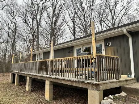 Deer Trail Cabin ~ Mtn views ~ Firepit ~ Hiking