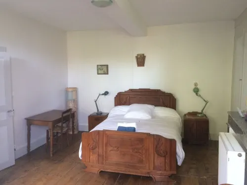 Maison Ancienne de Campagne Avec Piscine Hotels in Laujuzan