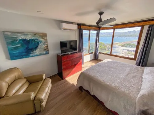 Beach Front Penthouse with Incredible Views