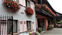 Detached house in a quiet private courtyard in the heart of Bergheim