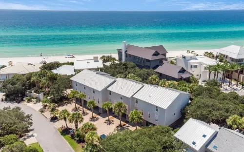 30A-Pelican Circle - 7 Palms Townhome-Steps From A Private Beach/Coastal Lake-