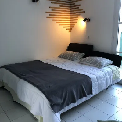 Adorable Studio with its private courtyard in the middle of the Vauban ramparts Hotels near Ernest Cognacq Museum