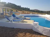 Secluded 2 Bedroomed Country Cottage with Private Pool north of the Algarve Ourique otelleri