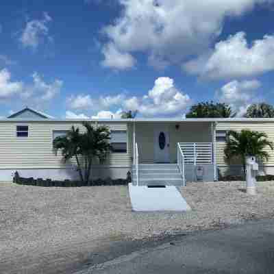 Quiet & Stress Free canal home with private dock Hotel Exterior