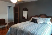 TOMBSTONE'S VIGILANTE INN "EARP"Cozy, Quiet,  2 Blocks from all festivities