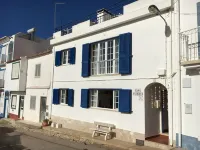 Casa Valeria Right by Sea, Ground Floor, 2 Bedrooms, Roof Terrace, Beach, View - 2-Star