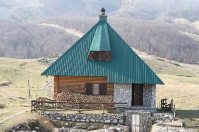 Chalet/house (sleeps 4-8/10) in Durmitor National Park, near Zabljak Hoteles en 