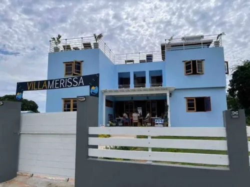 VillaMerissa Nestled between two unspoiled beaches Pool/JackSprat/WiFi/Gym/Staff