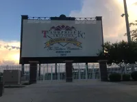 Spring Training, Local Pickleball, Pool, Hot Tub, Gated Community, Walking Trail