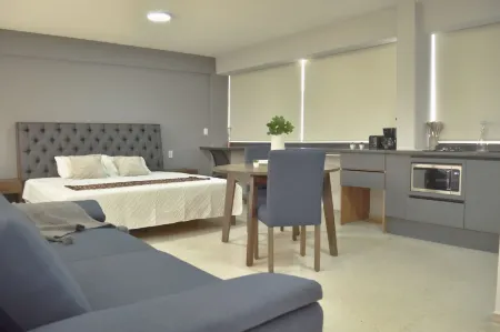 CasasFreda - Departamentos Отели рядом с достопримечательностью «Parque Central-Nara Garden»