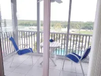 Beach Condo - Steps From Barefoot/Bonita Beach near Naples