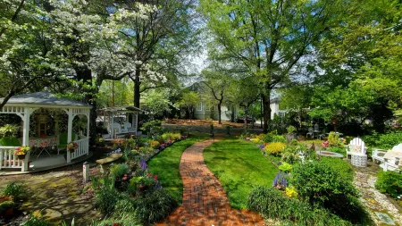 Pettigru Place Bed & Breakfast