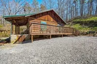 Hidden Acres Lodge 3 Bedroom Cabin Hotels in Sevier County