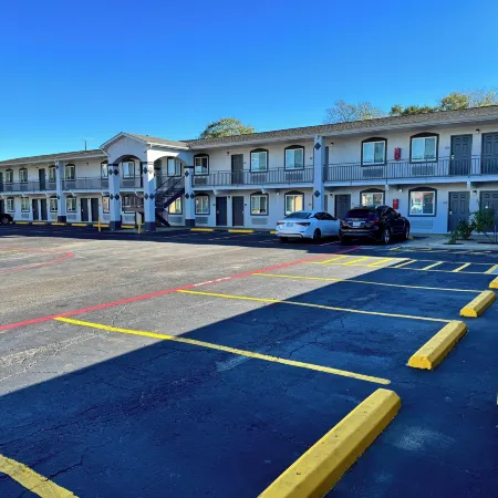 Continental Inn and Suites Nacogdoches TX Sfa University Downtown
