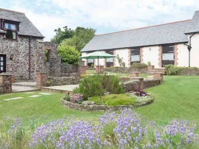 Wagtail Hotels near Milton Damerel Methodist Church