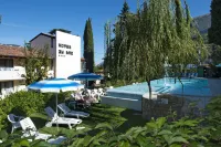 Beach Hotel du Lac Malcesine - Beach
